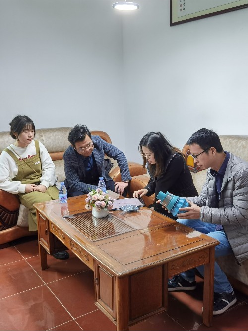 ������������ģע�ܶ��Ƴ���