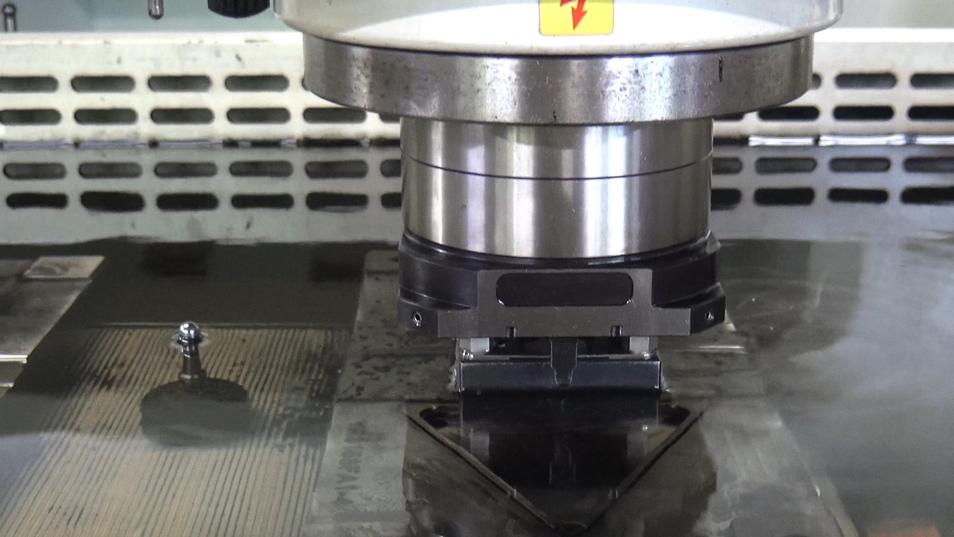 ע��ģ�߶������ҵ�������