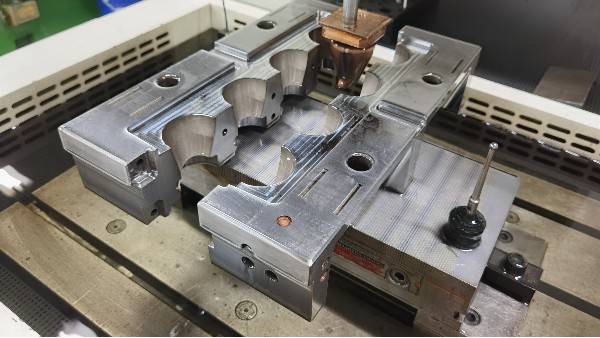 �ܽ�ע��ģ�߼ӹ���������