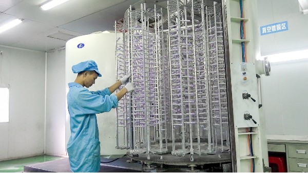 ���ϵ�ƹ��գ�������ս�봴��ͻ��