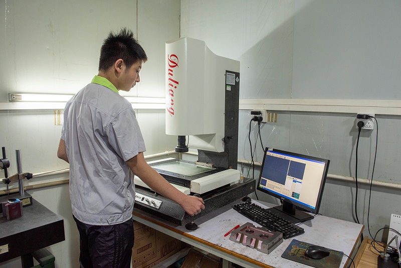 ע��ģ�߼ӹ�