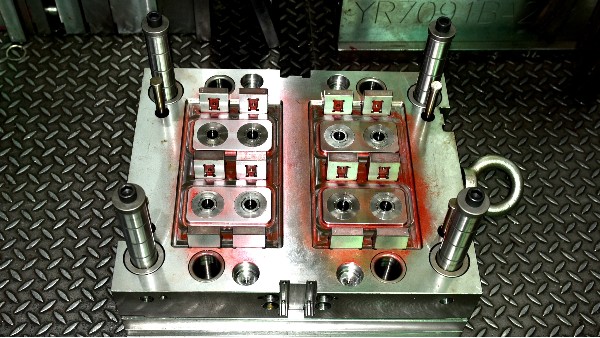 ҽ�ù�ˮ���׼�ע�ܼ���������