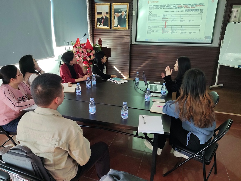 �������������ױƷ��װ