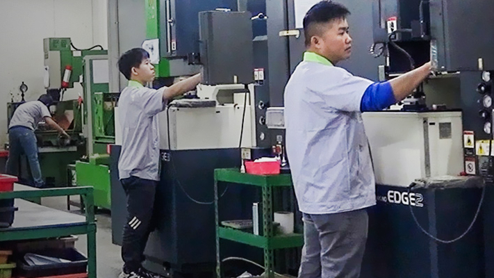 ѡ��ģ�߳�ע��?����