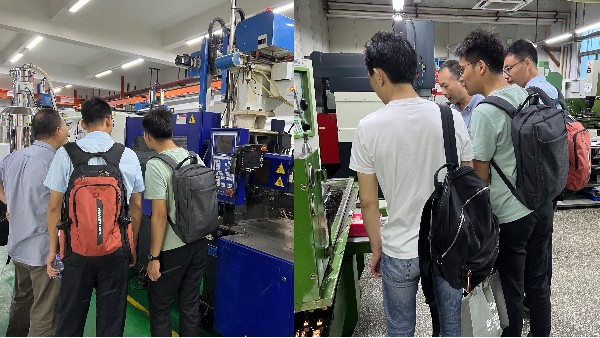 ��ô�ж�ע�ܳ���ʵ��